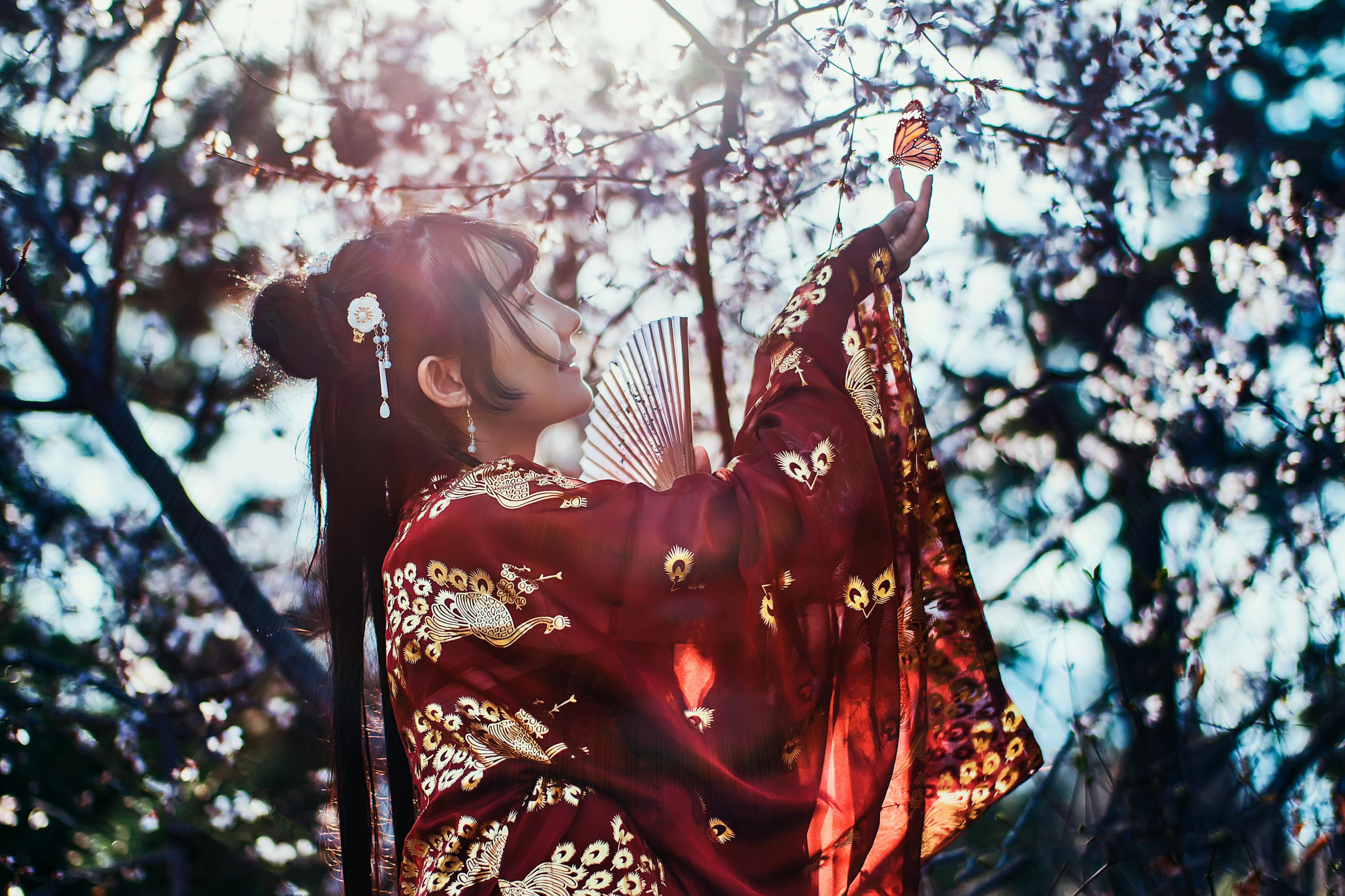 動漫中的小清新女生頭像，探索美麗瞬間的瞬間魅力